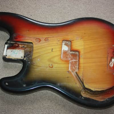 1974 1975 1976 Fender Precision Bass body sunburst lefty left-handed left hand image 1