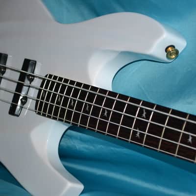 Lodestone PP4-RW Primal PRO 4-String Bass with Gig Bag image 3
