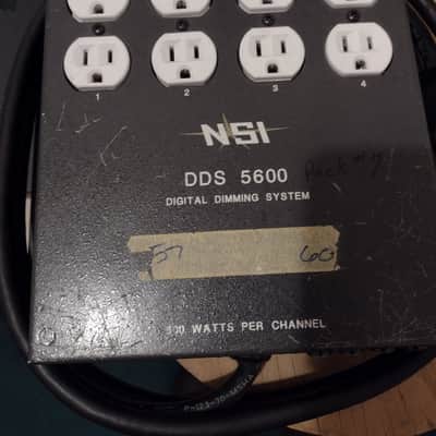 NSI Leviton DDS 5600 Digital Dimming System - 600 Watt/Channel - Stage Lighting image 1