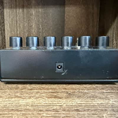Electro-Harmonix Metal Muff Distortion with Top Boost 2006 - Present - Black image 7