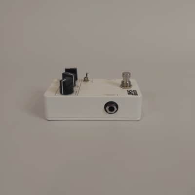 JHS 3 Series Fuzz Pedal image 4