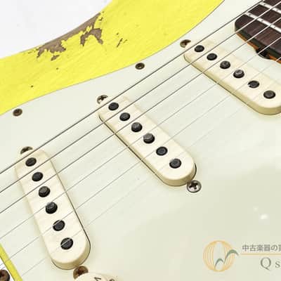 Fender 1961 Stratocaster Heavy Relic Graffiti Yellow 2022 image 8
