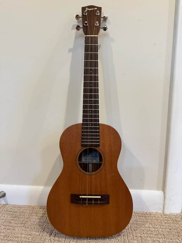 Pono mahogany tenor (MT) ukulele