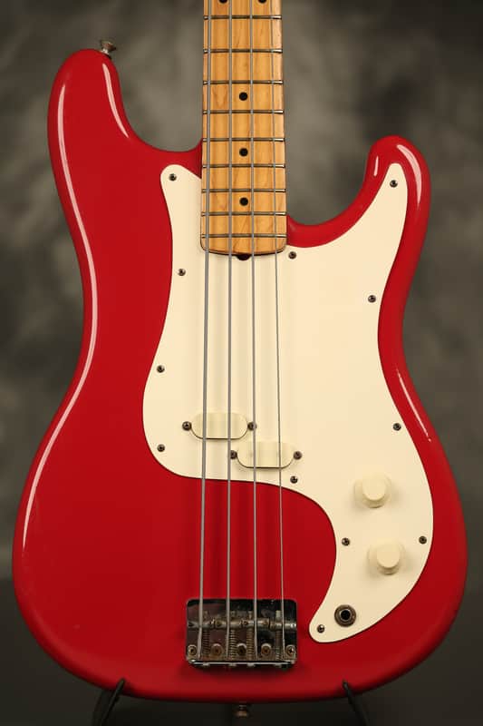 Fender Bullet Bass Deluxe (B-34) 1981 - 1983 | Reverb Canada