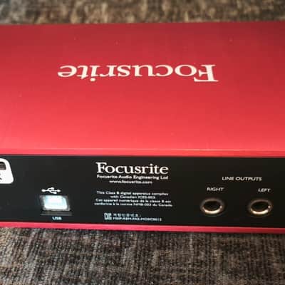 Focusrite Scarlett 2i2 2nd Gen USB Audio Interface 2016 - 2018 - Red / Black image 2