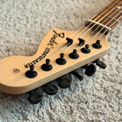 Fender USA Highway One Stratocaster HSS with Rosewood Fretboard - Midnight Wine Transparent image 9