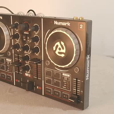 Numark Party Mix DJ Controller 2 Deck USB Built-In Mixer Jog Wheel Pads image 2