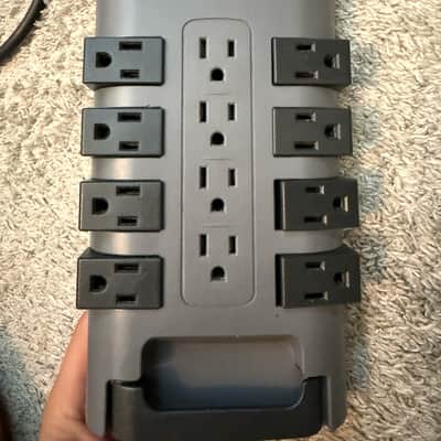 Belkin Surge Protector 12 AC Outlets (2018 - Grey) image 1