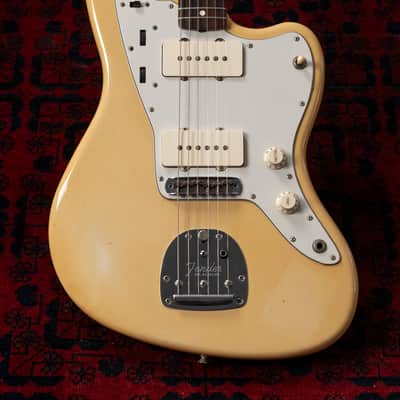 2000 Yamano Fender American Vintage '62 Jazzmaster, Matching Headstock, 100% original, Japan Exclusive, Shell Pink, OHSC, AVRI image 6