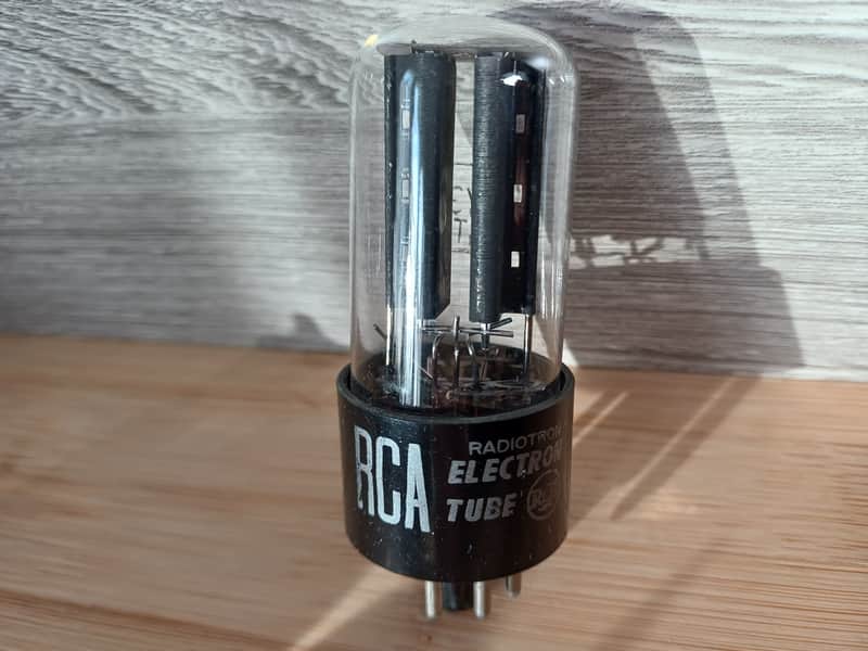Very rare early NOS  RCA 5Y3 GT 5Y3GT BLACK PLATE  RECTANGULAR GETTER ! perfectly balanced and super STRONG. image 1