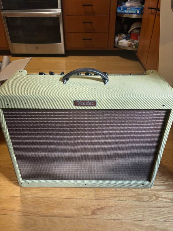 Fender Blues Deluxe Reissue 2-Channel 40-Watt 1x12" Guitar Combo