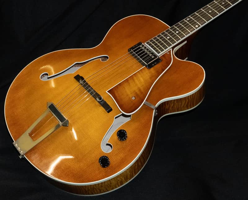 Heritage Custom Eagle Classic 2001 - Almond Sunburst image 1