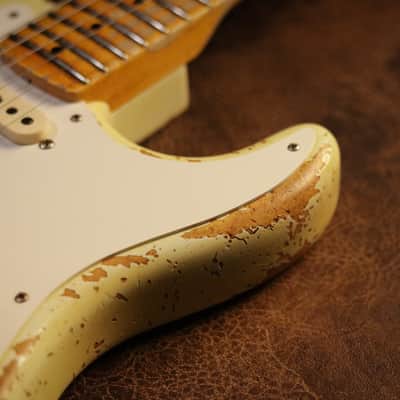 Fender Custom Shop 1956 Stratocaster Super Heavy Relic in Aged India Ivory image 4