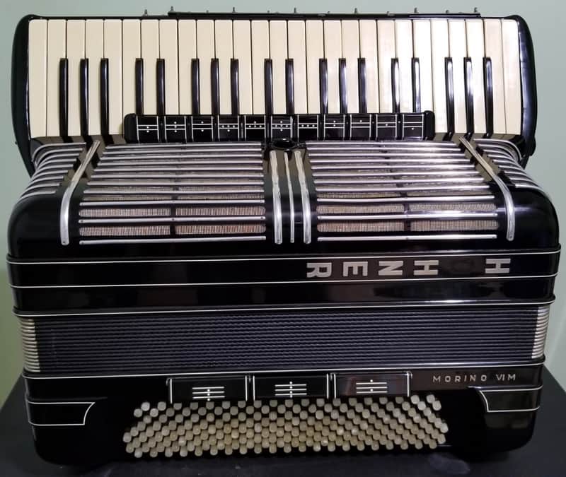 Hohner Morino VI M 1960's FREE Bass image 1