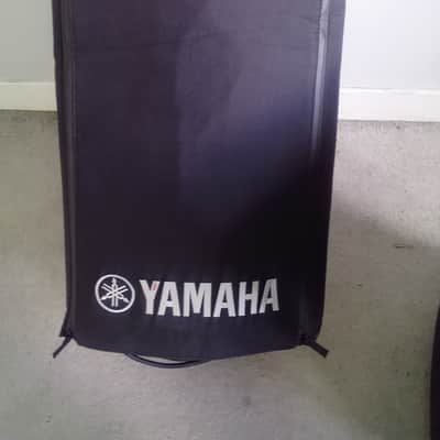 Yamaha DBR12 12" Active Speaker (pair) + padded speaker covers image 11