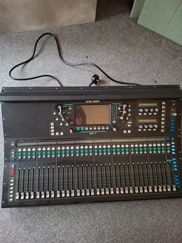 ALLEN & HEATH SQ-7 MIXER image 1