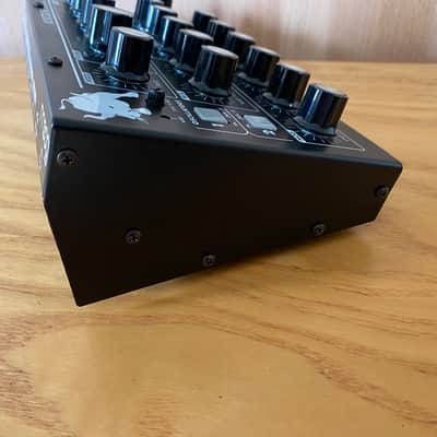 Moog Minitaur Rev2 TBP002 2012 - Present - Black image 3
