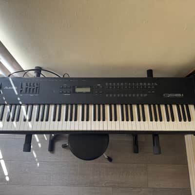Alesis QS8 1996 - Black