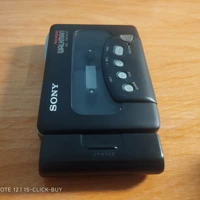 Sony WM RX 707 Black 1993 - Sony Walkman Cassette player WM RX 707 black working image 6