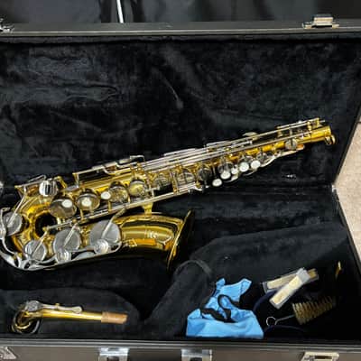 Yamaha YAS-26 Standard Alto Saxophone w Case image 1