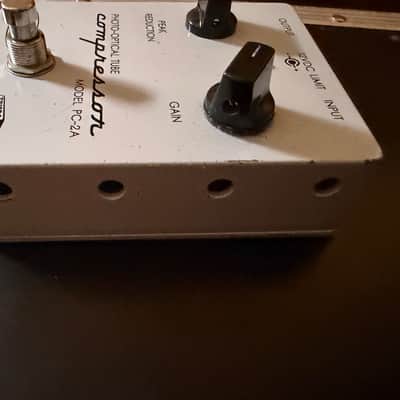 Effectrode Model PC-2A Photo-Optical Tube Compressor 2010s - White image 3