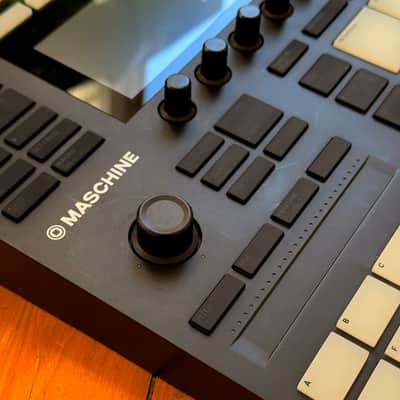Native Instruments - Maschine MKIII image 3