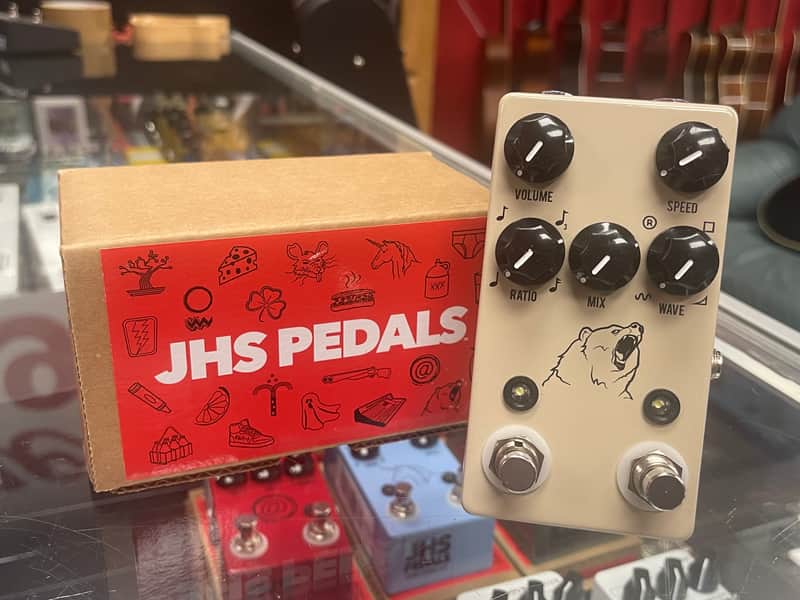 JHS KODIAK Tremelo Effects Pedal NEW AVG image 1