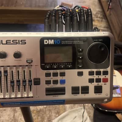 Alesis DM10 Studio Kit Electronic Drum Set 2010s - Black image 2