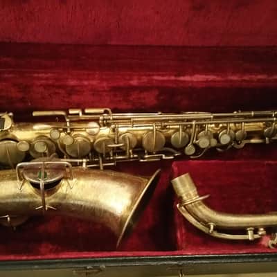 Buescher True Tone 1925 Alto Saxophone image 9