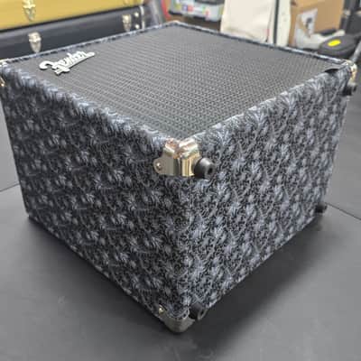Fender Rumble 25 - 25-Watt 1x8" Bass Combo image 5