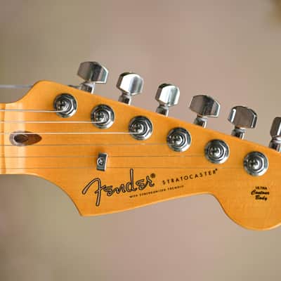 Fender American Ultra Luxe Vintage '50s Stratocaster - 3-Color Sunburst image 2