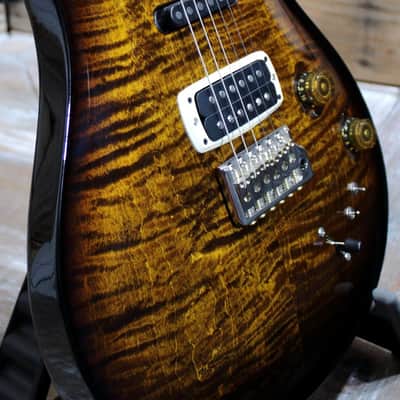 PRS Core Series Modern Eagle V Black Gold Wraparound Burst with Hardshell Case image 7