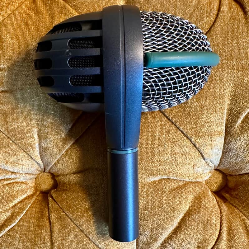 AKG D112 MKII Cardioid Dynamic Bass Drum Microphone 2010s - | Reverb