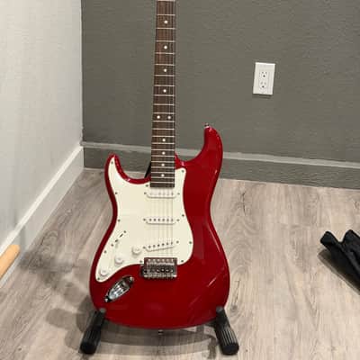2006 Lefty SX Guitar Standard Series Strat Metallic Red WITH Amp + Accessories image 3