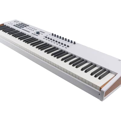 Arturia KeyLab 88 MKII MIDI Keyboard Controller [USED] image 4