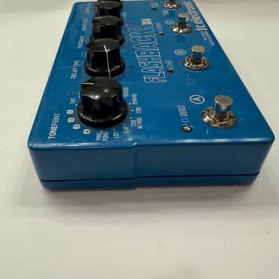 TC Electronic Flashback X4 Delay & Looper True Bypass Guitar Effect Pedal image 4