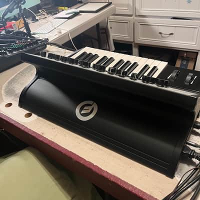Moog Sub Phatty 2010s - Black image 7