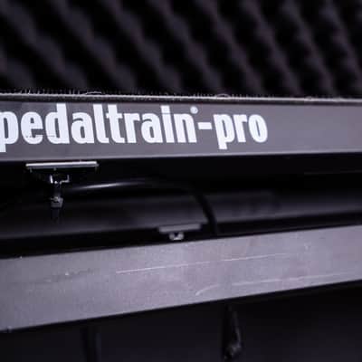 Pedaltrain PRO with Wheeled Tour Case - Fully Loaded image 2