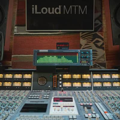 IK Multimedia iLoud MTM 2-Way Active Studio Monitor PAIR Black image 3