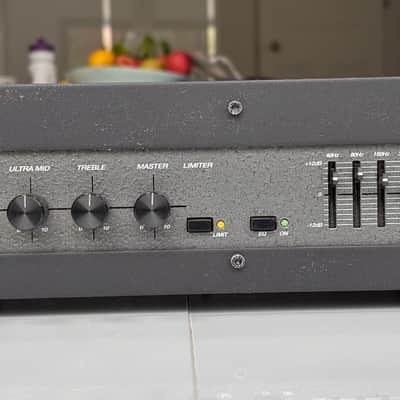 Ampeg B2-RE 450-Watt Rackmount Bass Amp Head image 5
