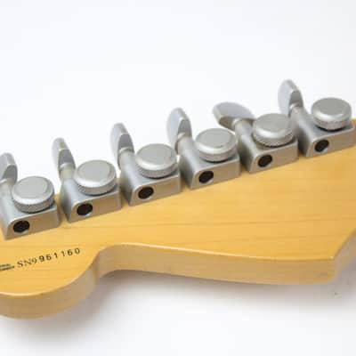 1999 Fender Jeff Beck Artist Stratocaster White Very CLEAN Lace Sensors OHSC w/Factory Paperwork 1990's Vintage Strat image 23