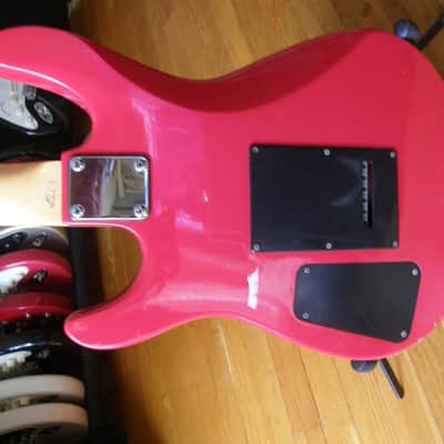 Washburn KC LTD SSH Strat tremolo Maple neck, good condition, rare Red image 11