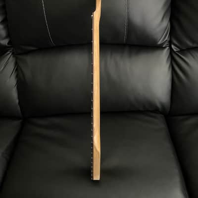 G&L Usa legacy neck - Rosewood image 4