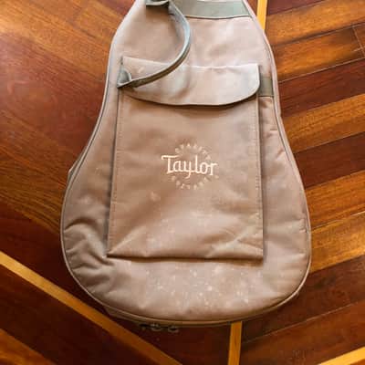 Taylor Acoustic/ Dreadnought Gig Bag Case Academy Series -Tan image 5