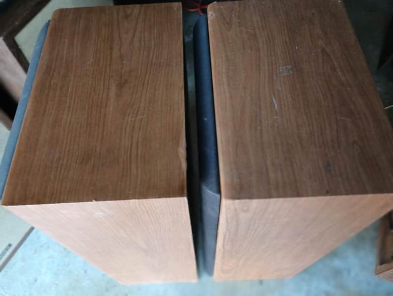 Technics CR SB77 speakers in very good condition - 1980's image 1