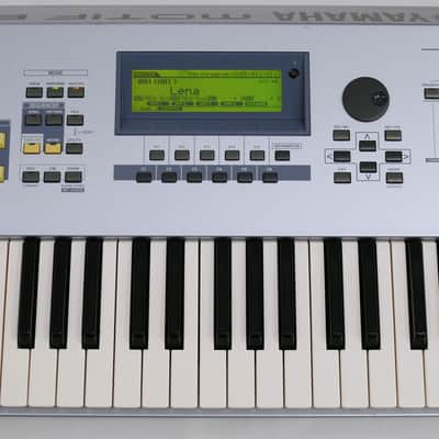 YAMAHA Motif ES 6 + Hardshell case image 5