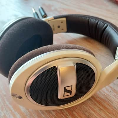 Sennheiser HD 599 Open Back Audiophile Headphones image 3