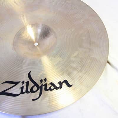 ZILDJIAN A 18 Inches Medium Crash 1622g Medium Crash (06/24) image 7