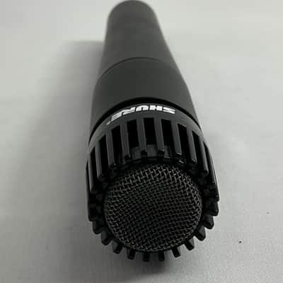 Shure SM57 Dynamic Microphone image 10