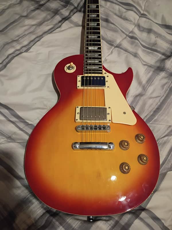 Ventura LP Les Paul Cherry Sunburst Singlecut HH image 1